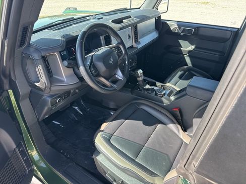 Used 2025 Ford Bronco Outer Banks image 18