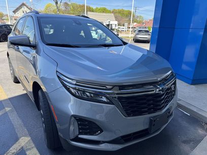 Used 2023 Chevrolet Equinox RS w/ RS Leather Package