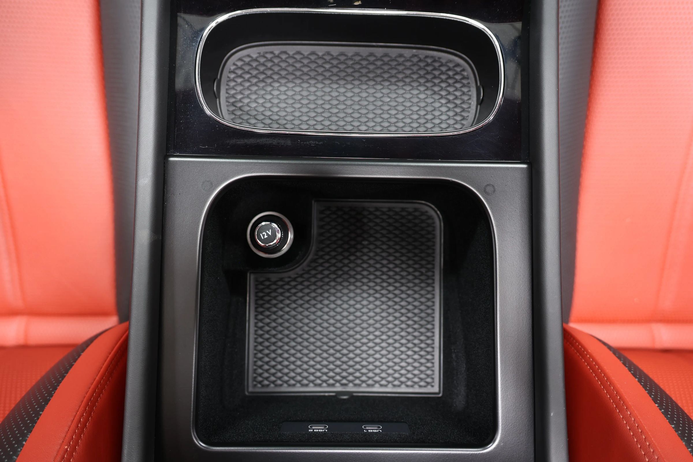 Used 2022 Bentley Bentayga AWD/4WD image 54