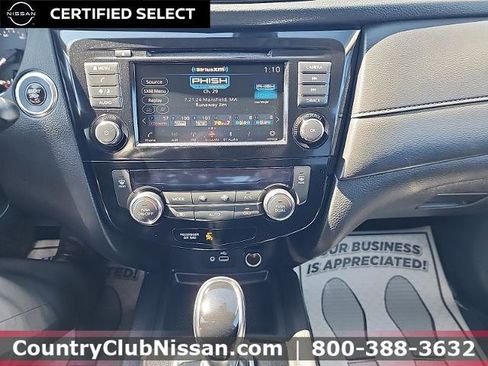 Certified 2019 Nissan Rogue SV image 13