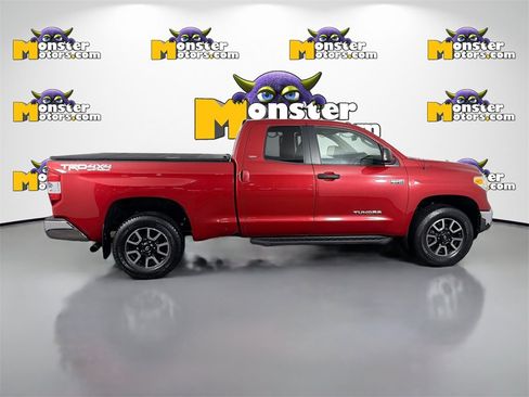 Used 2017 Toyota Tundra SR5 image 4