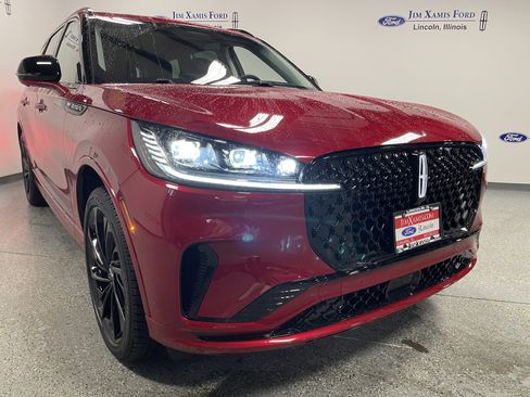 New 2025 Lincoln Aviator Reserve w/ Luxury Package image 35