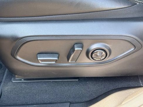 Certified 2025 Jeep Grand Cherokee Limited AWD/4WD image 10