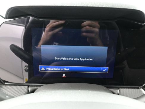 Used 2025 Chevrolet TrailBlazer LT AWD/4WD image 35