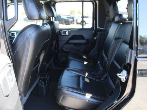 Used 2022 Jeep Gladiator Overland AWD/4WD image 46