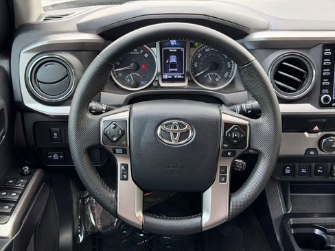 Used 2023 Toyota Tacoma SR5 RWD image 23