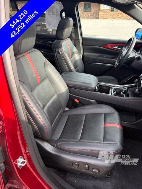 Used 2024 Chevrolet Traverse RS w/ LPO, Floor Liner Package AWD/4WD image 31