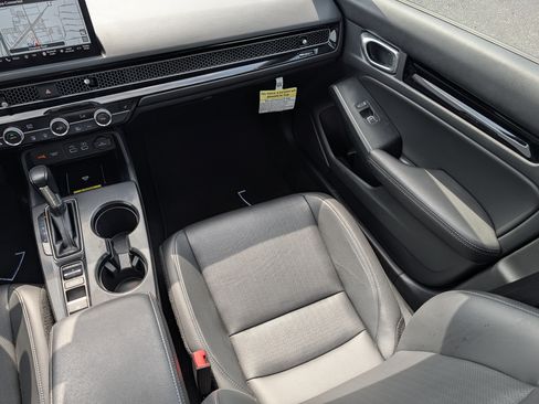 Used 2023 Honda Civic Touring image 12