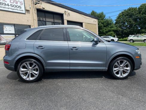 Used 2015 Audi Q3 2.0T Prestige AWD/4WD image 2