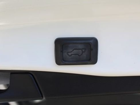 Certified 2020 Toyota RAV4 XLE Premium w/ Carpet Mat Package FWD image 31