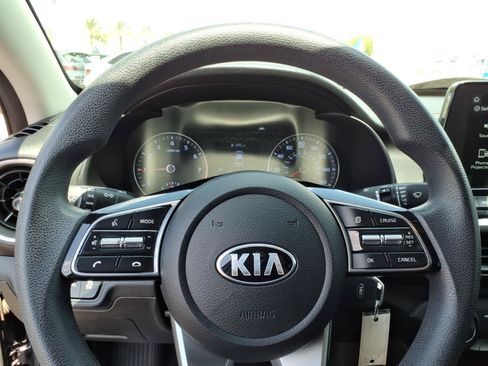 Used 2021 Kia Forte Sedan FWD image 25