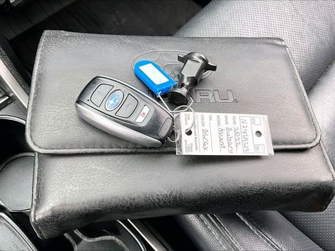 Used 2022 Subaru Ascent Limited w/ Technology Package AWD/4WD image 15