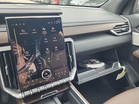 New 2026 GMC Acadia Denali Ultimate image 38