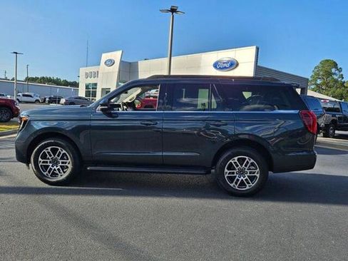 New 2025 Ford Expedition Active image 37