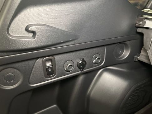 Certified 2025 Subaru Forester Limited w/ Popular Package #2 image 62