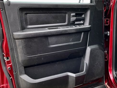Used 2019 RAM 1500 Express AWD/4WD image 22