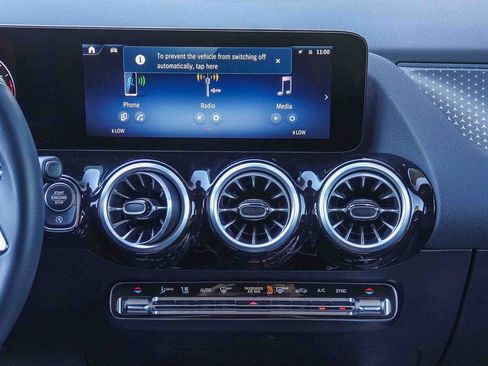 Certified 2025 Mercedes-Benz GLA 250 GLA 250 image 13