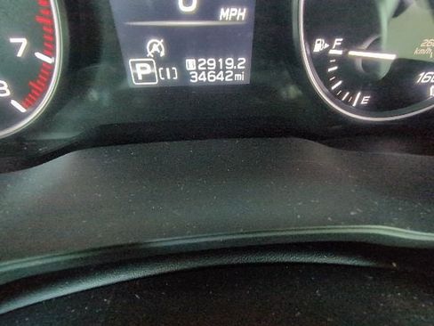 Used 2025 Subaru Crosstrek 2.5i Premium AWD/4WD image 21