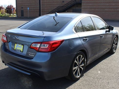 Used 2017 Subaru Legacy 2.5i Premium image 4