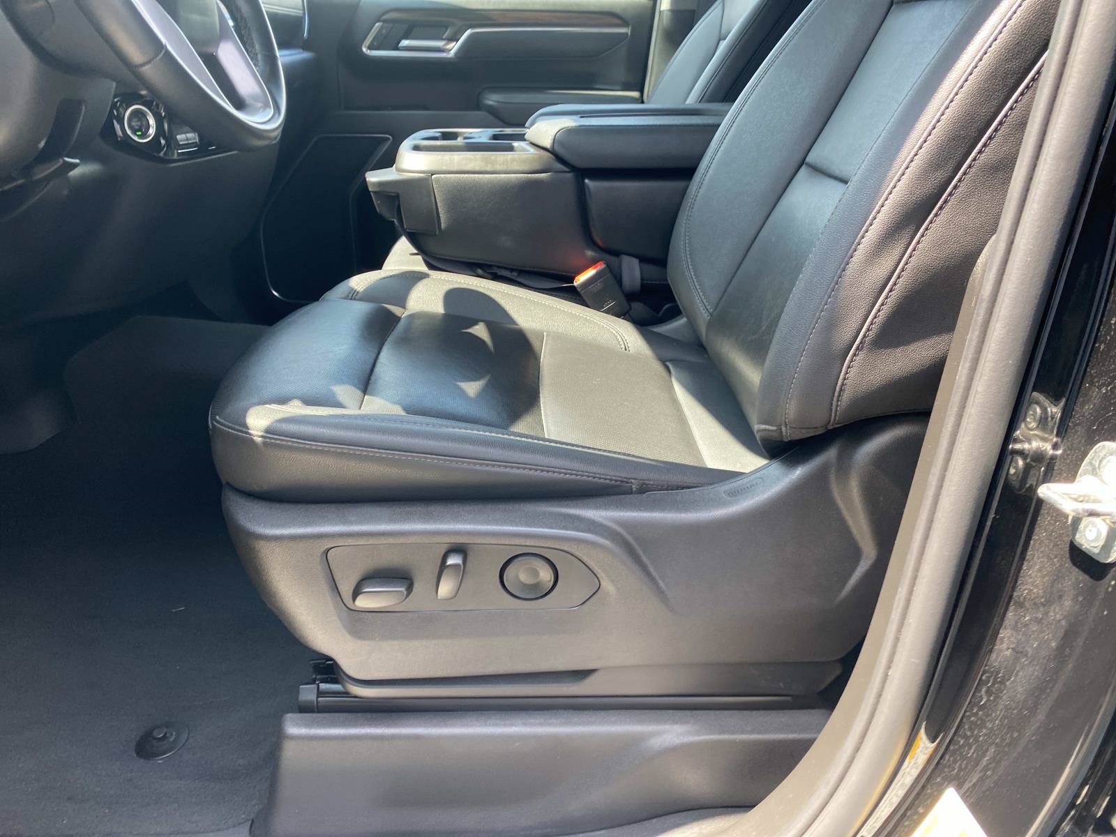Used 2025 GMC Sierra 1500 SLT AWD/4WD image 20