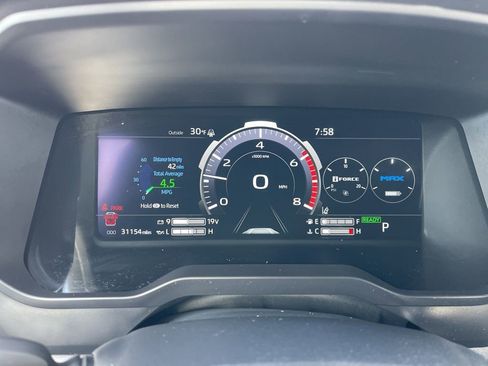 Used 2024 Toyota Sequoia Platinum image 9