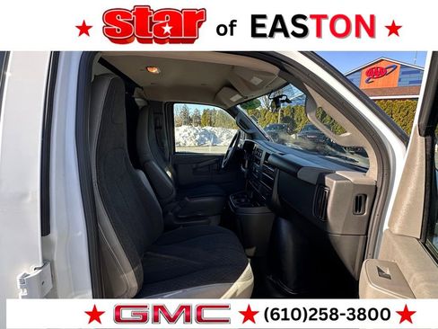 Used 2024 GMC Savana 2500 w/ Driver Convenience Package image 11