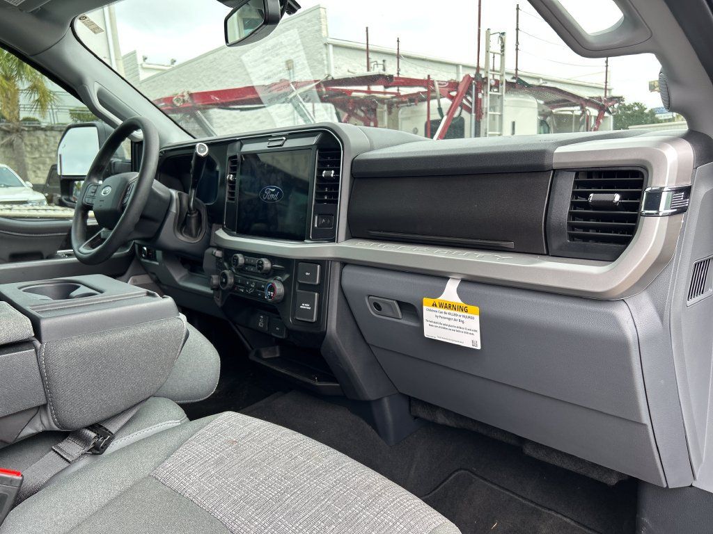 Used 2026 Ford F250 XLT w/ XLT Premium Package RWD image 16