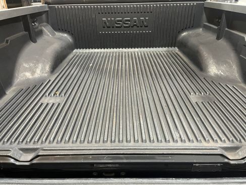 Used 2013 Nissan Frontier SV AWD/4WD image 27