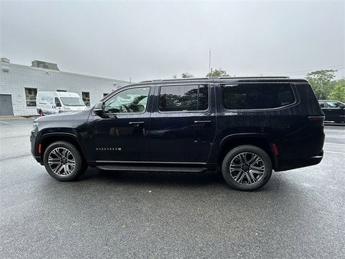 New 2025 Jeep Wagoneer L 4WD w/ Premium Group I image 5