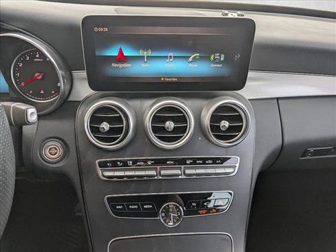 Used 2019 Mercedes-Benz C 300 Sedan image 14
