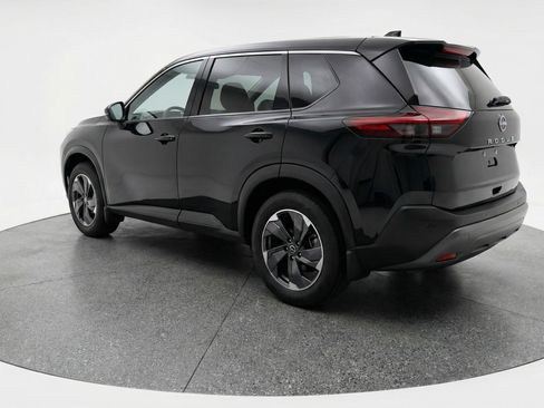 Used 2025 Nissan Rogue SV FWD image 6