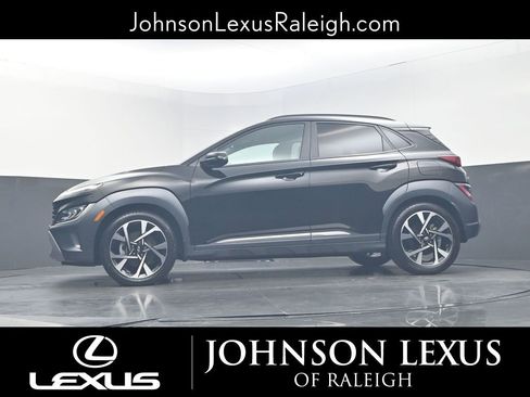 Used 2022 Hyundai Kona Limited w/ Winter Weather Package image 22