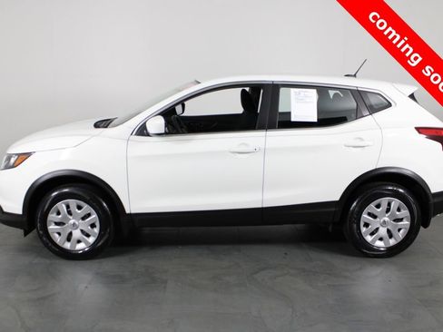 Certified 2019 Nissan Rogue Sport S image 9