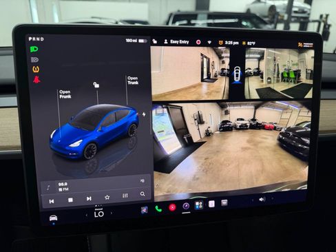 Used 2023 Tesla Model Y Long Range AWD/4WD image 15