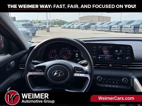 Used 2023 Hyundai Elantra SEL FWD image 16