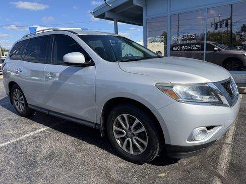 Used 2015 Nissan Pathfinder S image 7