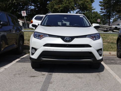 Used 2017 Toyota RAV4 Limited w/ Advanced Technology Package AWD/4WD image 15