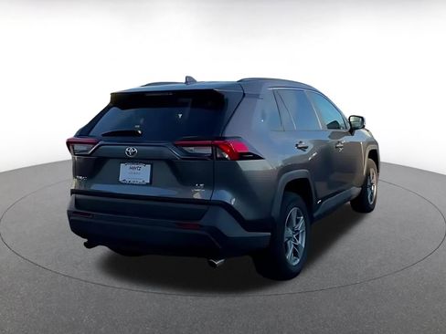 Used 2025 Toyota RAV4 LE image 12