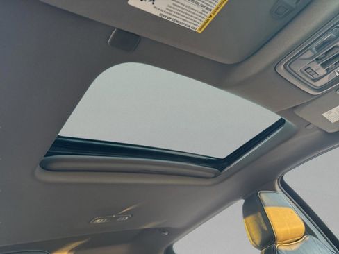 Used 2024 GMC Sierra 1500 Denali w/ Technology Package image 40