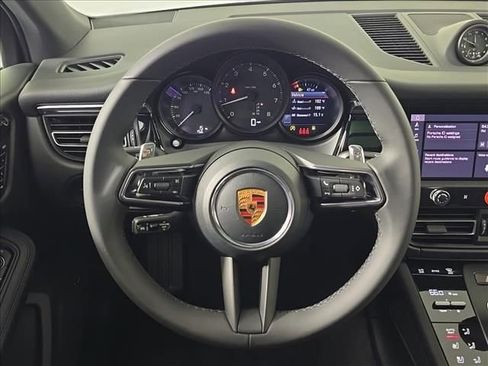 New 2026 Porsche Macan image 28