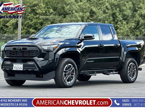 Used 2024 Toyota Tacoma TRD Sport w/ TRD Sport Upgrade Package AWD/4WD image 8