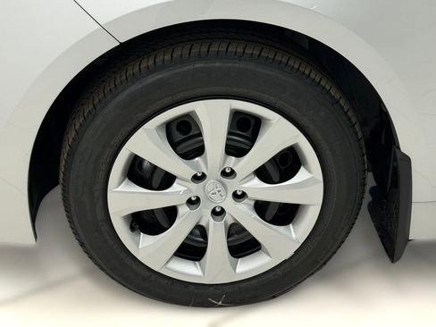 New 2026 Toyota Corolla LE image 9