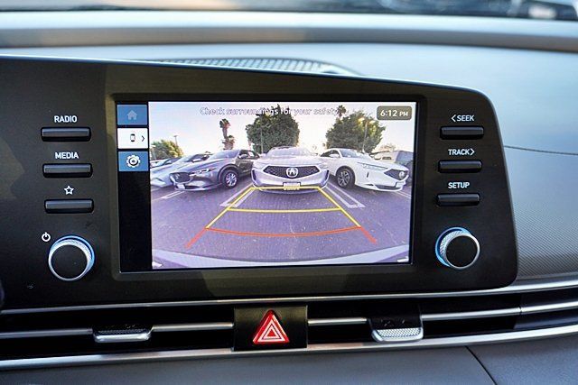 Certified 2026 Hyundai Elantra Sport FWD image 37