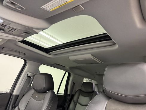 Used 2020 Cadillac Escalade Luxury w/ Escalade Sport Edition image 21