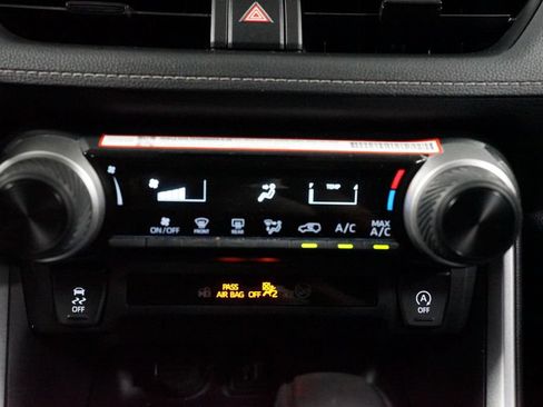 Certified 2025 Toyota RAV4 LE FWD image 20