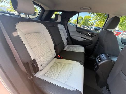 Used 2019 Chevrolet Equinox LS w/ LS Convenience Package AWD/4WD image 24