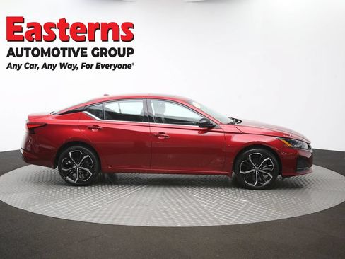 Used 2023 Nissan Altima 2.5 SR w/ SR Premium Package AWD/4WD image 46