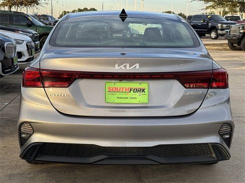 Used 2024 Kia Forte LXS image 5