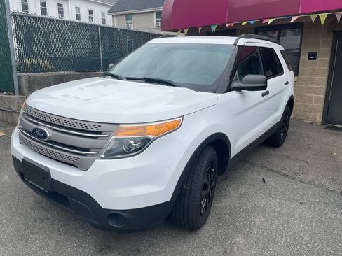 Used 2014 Ford Explorer 4WD image 3