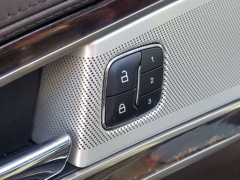 Used 2017 Lincoln MKX Black Label w/ Driver Assistance Package image 9